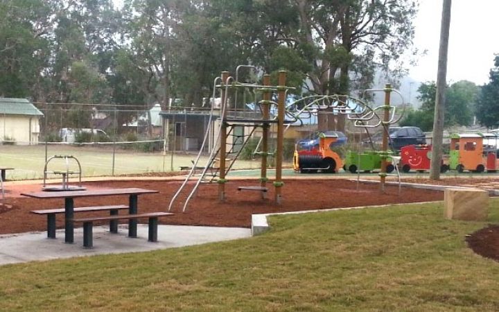 Brooklyn Oval playground play equipment