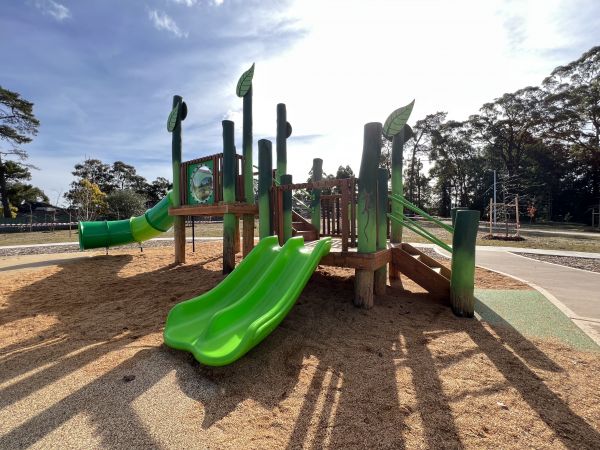 Appletree Park playground play equipment