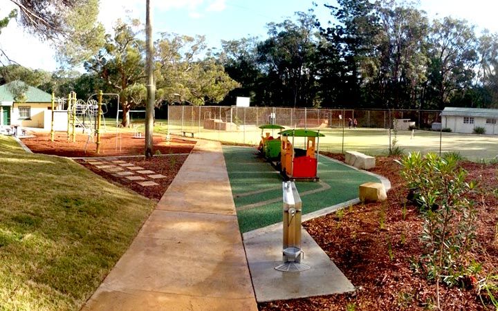 Brooklyn Oval playground path