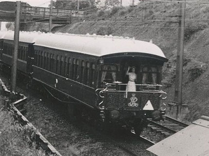 Queen Elizabeth on train