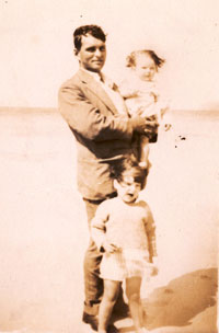 Walter Hazlewood with daughters