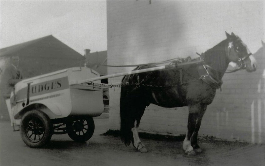 Bread cart from Judge's Bakery, Hornsby