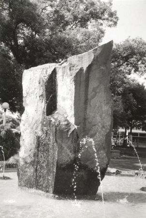 Captain Cook Fountain 1993