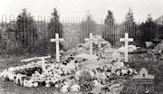 Photograph of the original grave of Ernest Jefferys